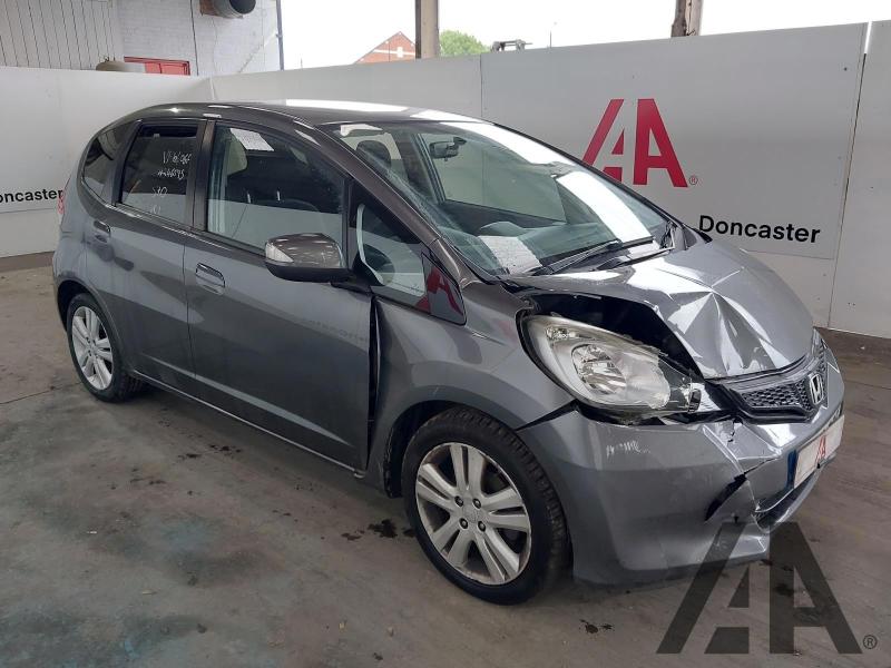 2015 HONDA JAZZ I-VTEC ES PLUS 1339cc PETROL MANUAL 5 Speed 5 DOOR HATCHBACK
