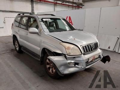 Image of 2005 TOYOTA LAND CRUISER LC4 8-SEATS D-4D 2982cc TURBO DIESEL AUTOMATIC 5 Speed 5 DOOR ESTATE