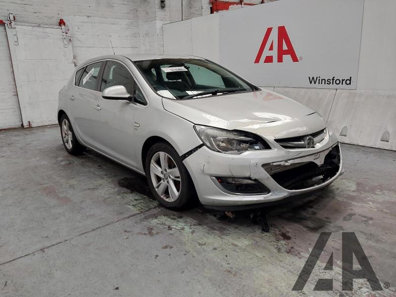 2014 VAUXHALL ASTRA SRI CDTI ECOFLEX S/S 1598cc TURBO DIESEL MANUAL 6 Speed 5 DOOR HATCHBACK
