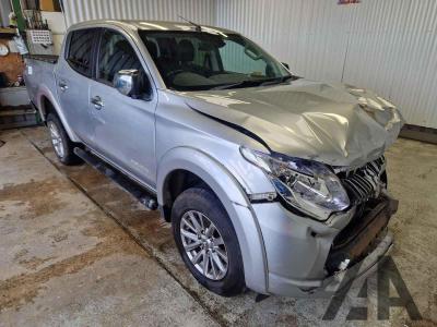 Image of 2016 MITSUBISHI L200 DI-D 4X4 BARBARIAN DCB 2442cc TURBO DIESEL AUTOMATIC 5 Speed PICK UP