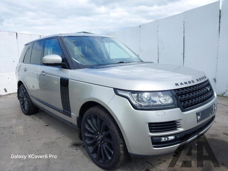 2014 LAND ROVER RANGE ROVER SDV8 AUTOBIOGRAPHY 4367cc TURBO DIESEL AUTOMATIC 5 DOOR ESTATE