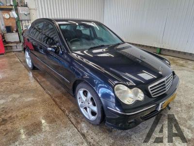 Image of 2005 MERCEDES C-CLASS C220 CDI AVANTGARDE SE 2148cc TURBO DIESEL AUTOMATIC 4 DOOR SALOON