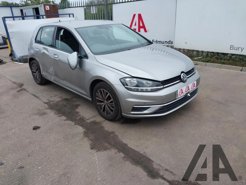 2017 VOLKSWAGEN GOLF SE NAVIGATION TSI BLUEMOTION T 999cc TURBO PETROL MANUAL 6 Speed 5 DOOR HATCHBACK