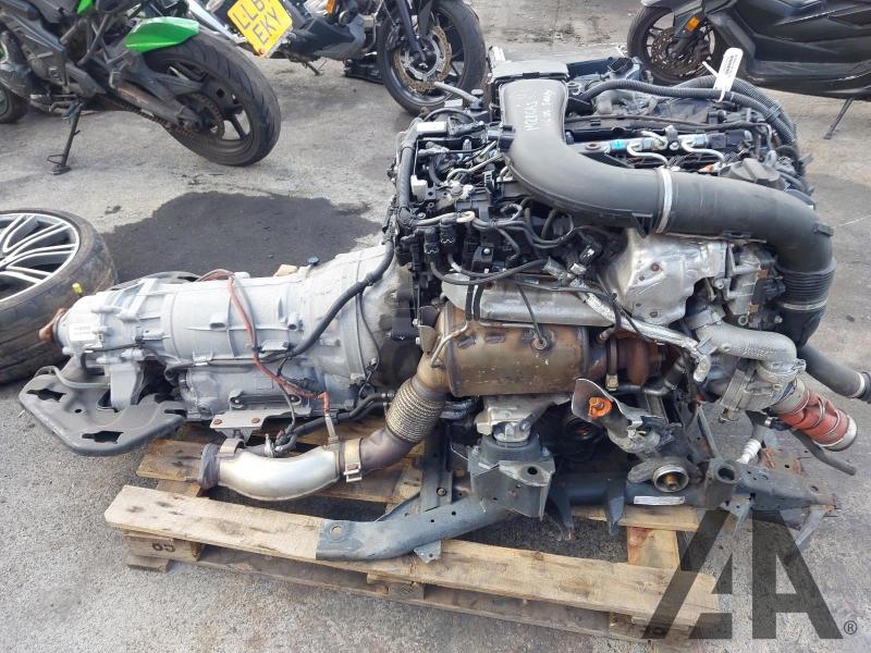 2017 BMW 5 SERIES 530D M SPORT TOURING 2993cc TURBO DIESEL AUTOMATIC ENGINE AND GEARBOX WITH PART ASSORTMENT