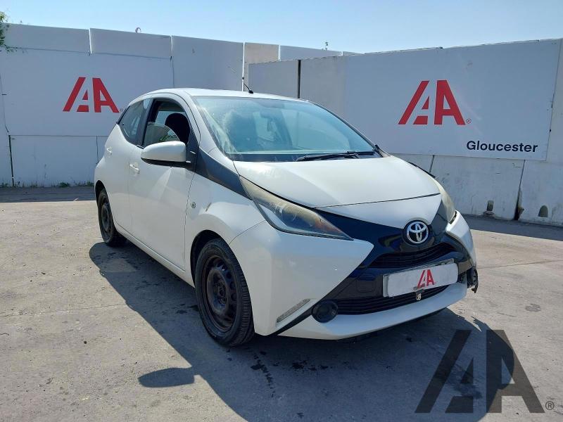 2015 TOYOTA AYGO VVT-I X-PLAY 998cc PETROL MANUAL 5 DOOR HATCHBACK