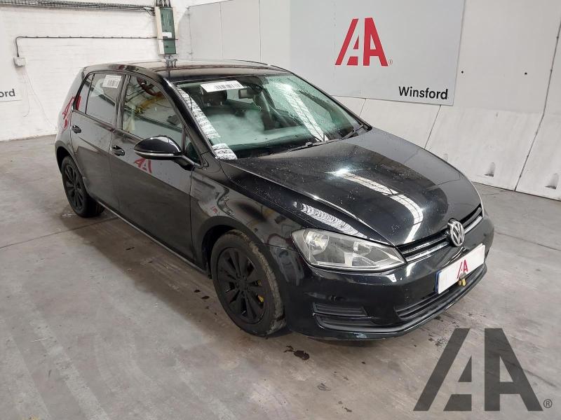 2013 VOLKSWAGEN GOLF SE TDI BLUEMOTION TECHNOLOGY 1598cc TURBO DIESEL MANUAL 5 Speed 5 DOOR HATCHBACK