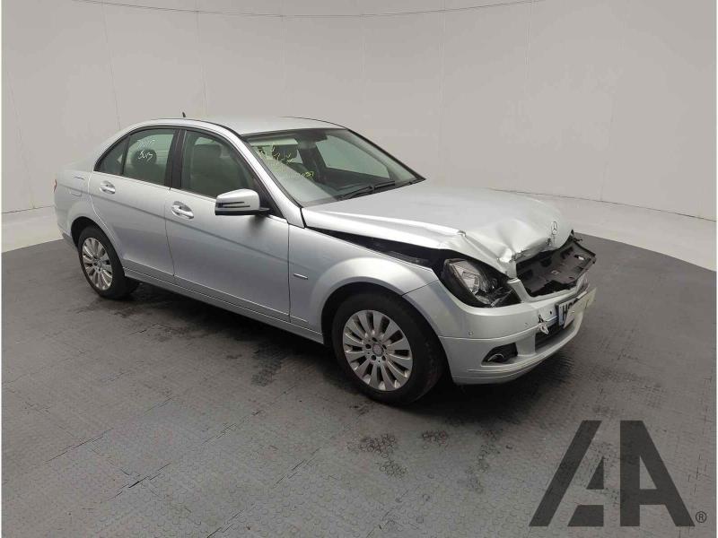 2009 MERCEDES C-CLASS C180 KOMPRESSOR BLUEEFFICIENCY 1597cc SUPER PETROL AUTOMATIC 4 DOOR SALOON