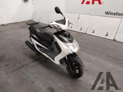 Image of 2020 SINNIS HERO 125cc PETROL SCOOTER