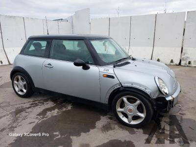 Image of 2004 MINI HATCH COOPER 1598cc PETROL CVT 1 Speed 3 DOOR HATCHBACK