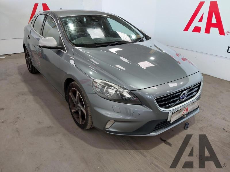 2015 VOLVO V40 T2 R-DESIGN 1969cc TURBO PETROL MANUAL 6 Speed 5 DOOR HATCHBACK