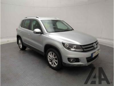 Image of 2013 VOLKSWAGEN TIGUAN SE TDI BLUEMOTION TECHNOLOGY 4 1968cc TURBO DIESEL MANUAL 6 Speed 5 DOOR ESTATE