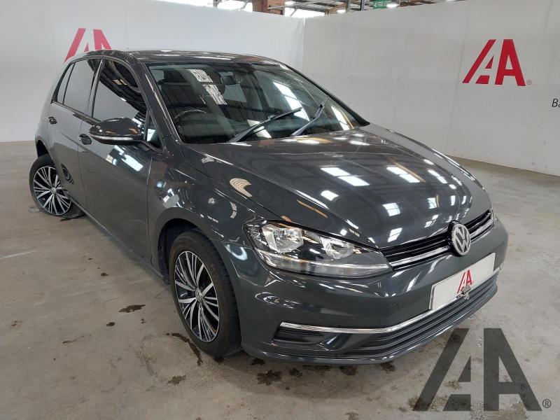 2018 VOLKSWAGEN GOLF SE NAVIGATION TDI 1598cc TURBO DIESEL MANUAL 6 Speed 5 DOOR HATCHBACK