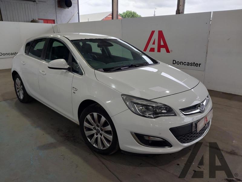 2013 VAUXHALL ASTRA ELITE CDTI 1956cc TURBO DIESEL AUTOMATIC 6 Speed 5 DOOR HATCHBACK