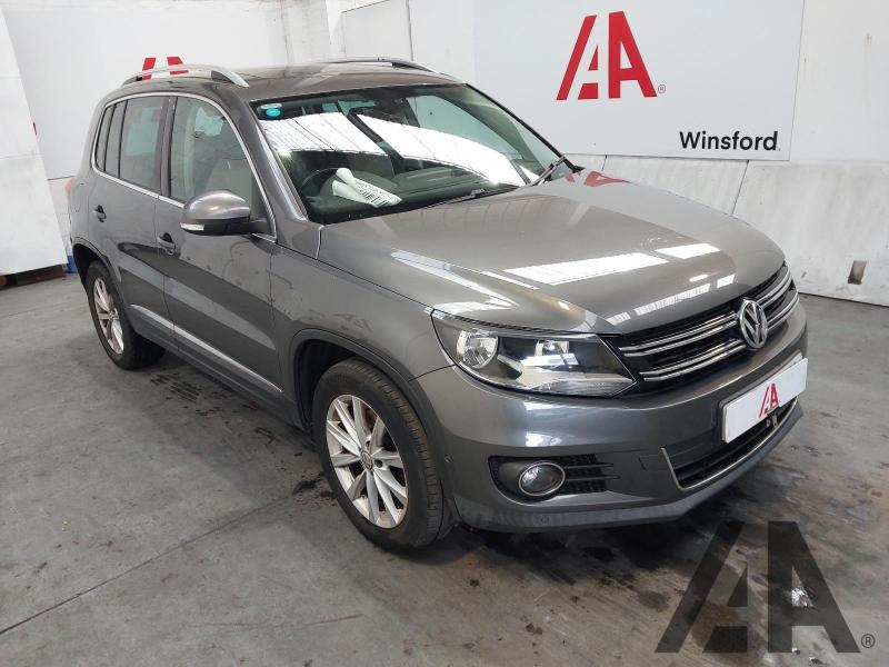 2013 VOLKSWAGEN TIGUAN SE TDI BLUEMOTION TECHNOLOGY 1968cc TURBO DIESEL MANUAL 6 Speed 5 DOOR ESTATE