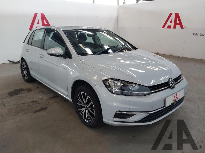 2017 VOLKSWAGEN GOLF SE TSI BLUEMOTION TECHNOLOGY D 999cc TURBO PETROL SEMI AUTO 7 Speed 5 DOOR HATCHBACK