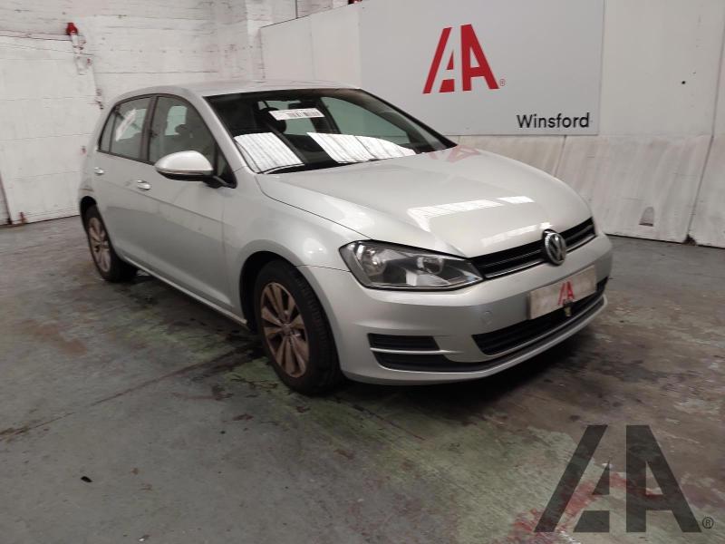 2013 VOLKSWAGEN GOLF SE TDI BLUEMOTION TECHNOLOGY 1598cc TURBO DIESEL MANUAL 5 Speed 5 DOOR HATCHBACK