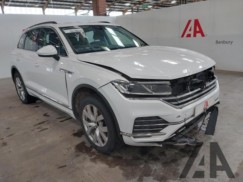 2023 VOLKSWAGEN TOUAREG V6 SEL TDI 2967cc TURBO DIESEL AUTOMATIC 5 DOOR ESTATE