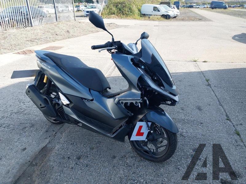 2026 HONDA WW (PCX) 125 S-S DELUXE 125cc PETROL CVT SCOOTER