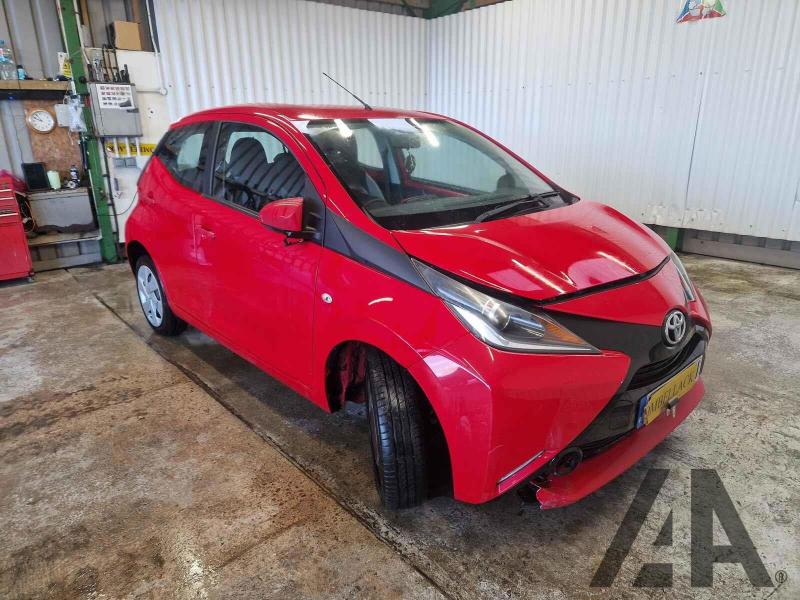 2015 TOYOTA AYGO VVT-I X-PLAY 998cc PETROL MANUAL 5 DOOR HATCHBACK