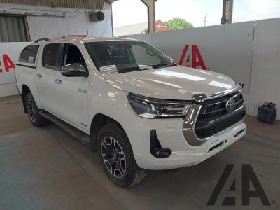 Image of 2023 TOYOTA HI-LUX INVINCIBLE 4WD D-4D DCB 2393cc TURBO DIESEL MANUAL PICK UP
