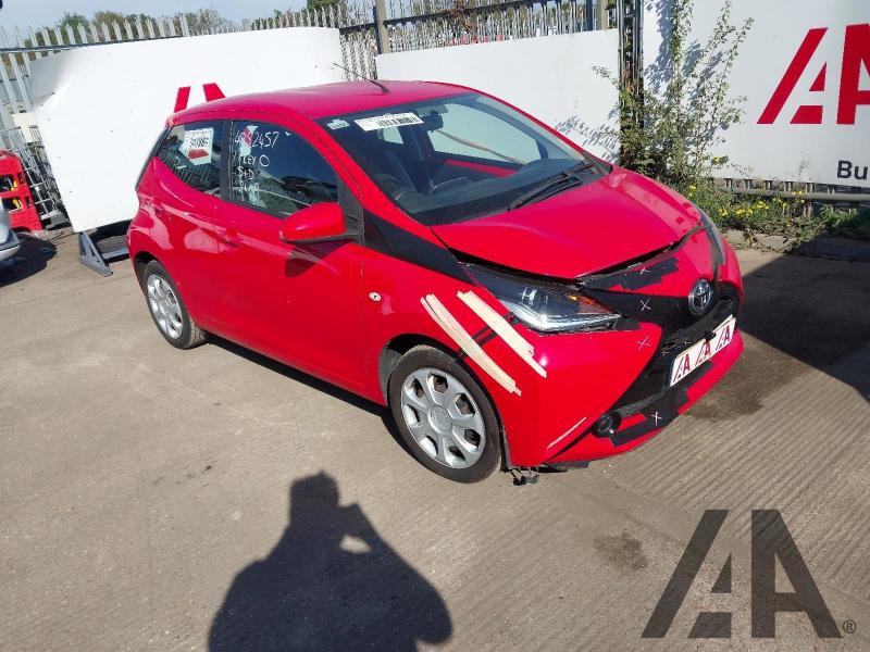 2015 TOYOTA AYGO VVT-I X-PLAY X-SHIFT 998cc PETROL SEMI AUTO 5 DOOR HATCHBACK