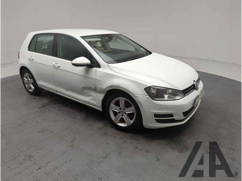 2015 VOLKSWAGEN GOLF MATCH TDI BLUEMOTION TECHNOLOG 1598cc TURBO DIESEL MANUAL 5 Speed 5 DOOR HATCHBACK