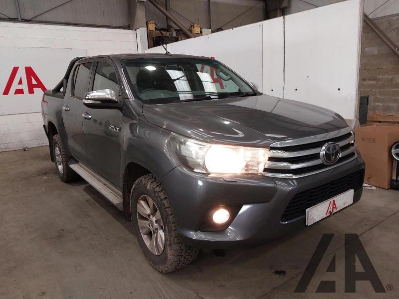 2017 TOYOTA HI-LUX ICON 4WD D-4D DCB TSS 2393cc TURBO DIESEL MANUAL PICK UP