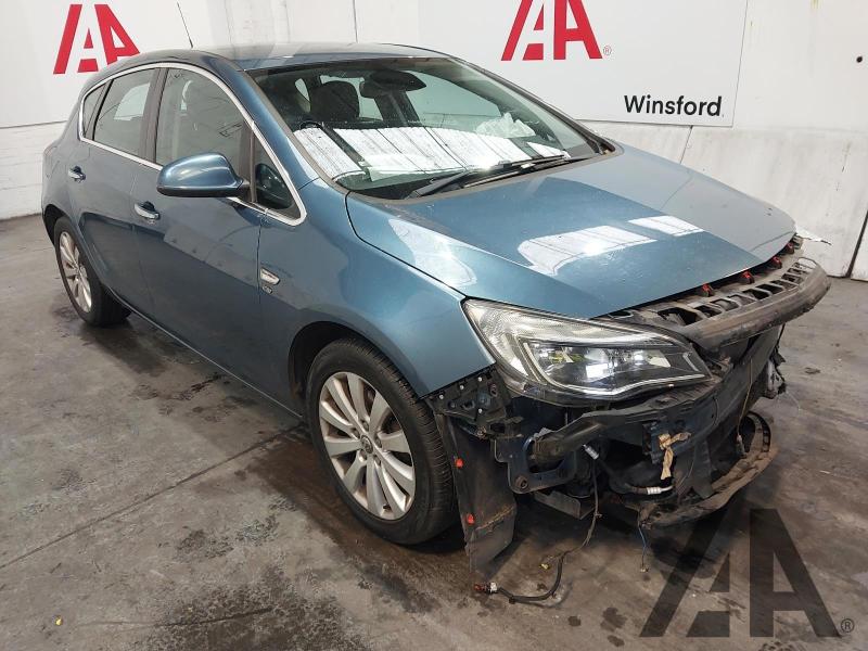 2013 VAUXHALL ASTRA ELITE CDTI 1956cc TURBO DIESEL AUTOMATIC 6 Speed 5 DOOR HATCHBACK
