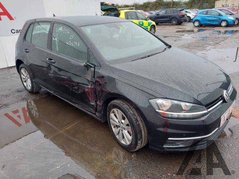 2017 VOLKSWAGEN GOLF SE NAVIGATION TDI BLUEMOTION T 1598cc TURBO DIESEL SEMI AUTO 7 Speed 5 DOOR HATCHBACK