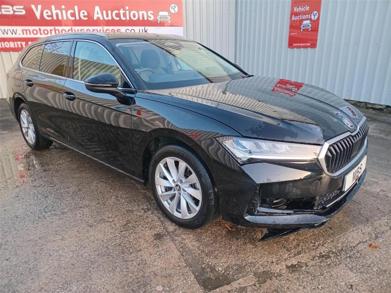 2025 SKODA SUPERB SE TECHNOLOGY TDI DSG 1968cc TURBO DIESEL SEMI AUTO 5 DOOR ESTATE