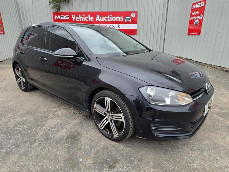 2013 VOLKSWAGEN GOLF SE TDI BLUEMOTION TECHNOLOGY 1598cc TURBO DIESEL MANUAL 5 Speed 5 DOOR HATCHBACK
