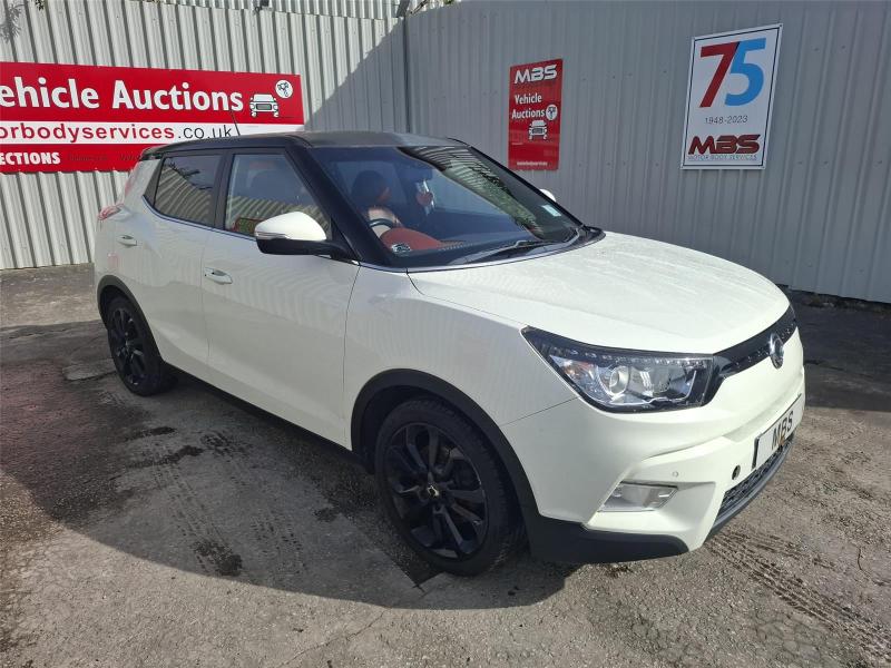 2015 SSANGYONG TIVOLI ELX 1597cc PETROL MANUAL 6 Speed 5 DOOR HATCHBACK