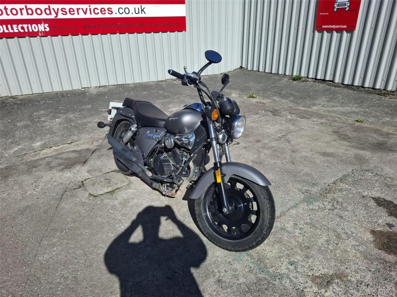 2024 KEEWAY SUPERLIGHT 125 SE 124cc PETROL MANUAL CUSTOM
