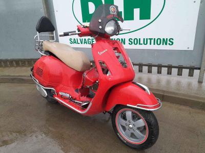 Image of 2012 Piaggio Vespa Gts/gtv 300 Ie Super/via Montenapoleone 300cc Petrol Scooter