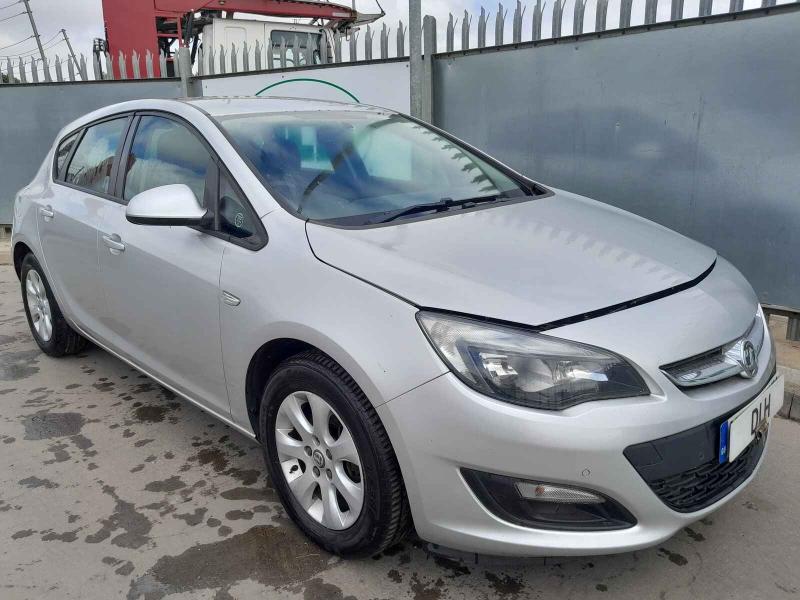 2014 Vauxhall Astra Design Cdti Ecoflex S/s 1598cc Turbo Diesel Manual 6 Speed 6 Hatchback