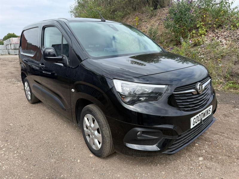 2021 71 VAUXHALL COMBO L1H1 2000 GRIFFIN EDITION 1499cc TURBO DIESEL MANUAL 4 DOOR PANEL VAN