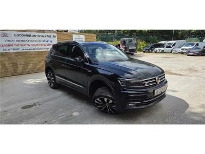 Image of 2019 69 VOLKSWAGEN TIGUAN R-LINE TECH TDI 4MOTION DSG 1968cc TURBO DIESEL SEMI AUTO 5 DOOR ESTATE