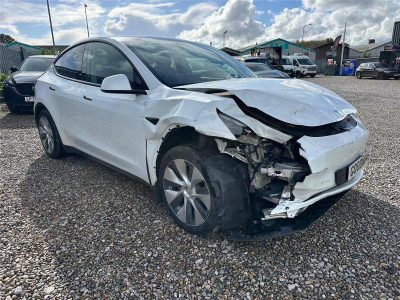 2023 73 TESLA MODEL Y BASE ELECTRIC DIRECT DRIVE 5 DOOR MPV