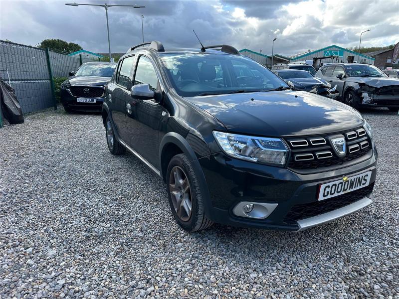 2017 DACIA SANDERO STEPWAY LAUREATE TCE 898cc TURBO PETROL MANUAL 5 DOOR HATCHBACK