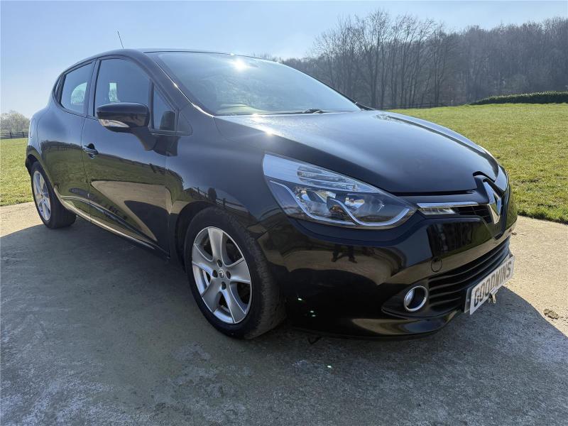 2015 RENAULT CLIO DYNAMIQUE NAV DCI 1461cc TURBO DIESEL MANUAL 5 DOOR HATCHBACK