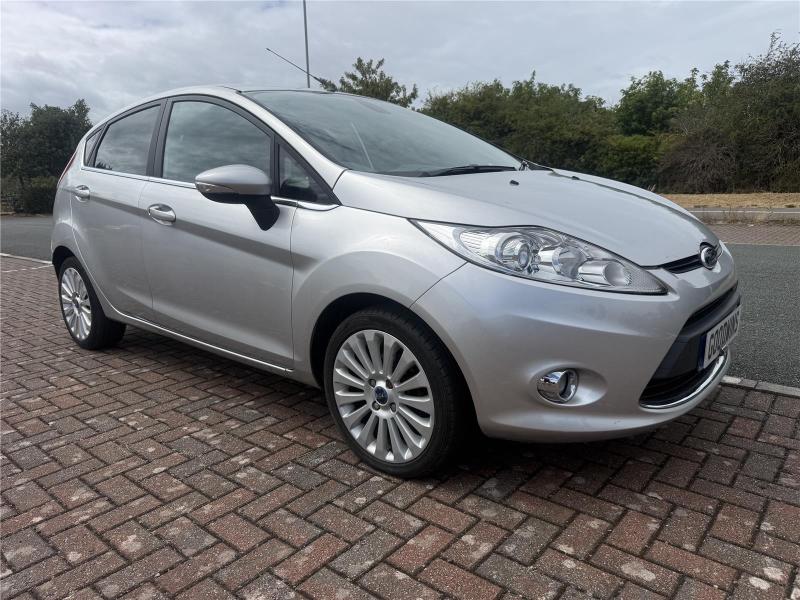 2010 FORD FIESTA TITANIUM TDCI 1398cc TURBO DIESEL MANUAL 5 DOOR HATCHBACK