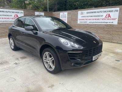 Image of 2017 67 PORSCHE MACAN D S PDK 2967cc TURBO DIESEL SEMI AUTO 5 DOOR ESTATE