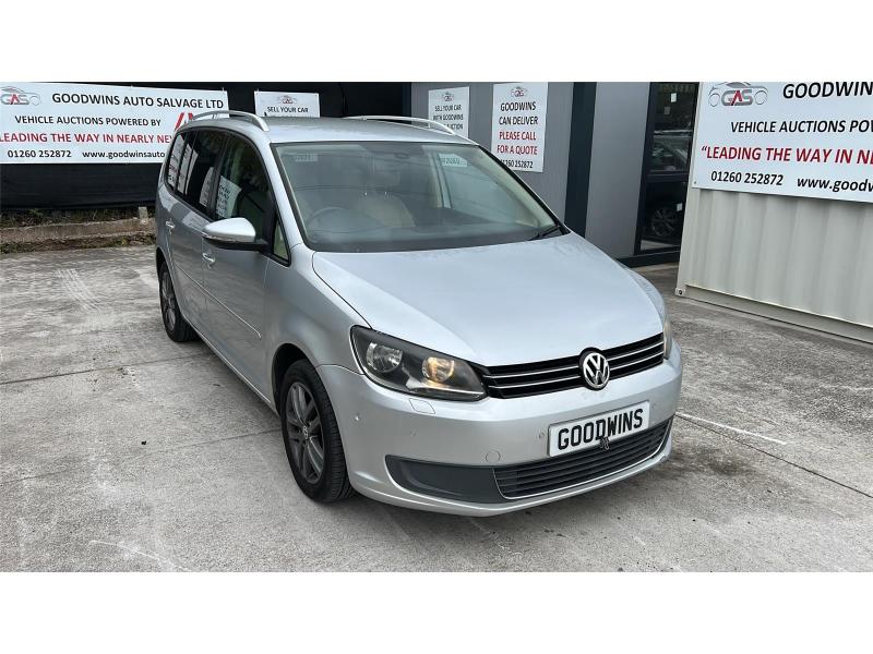 2013 63 VOLKSWAGEN TOURAN SE TDI BLUEMOTION TECHNOLOGY D 1598cc TURBO DIESEL SEMI AUTO 5 DOOR MPV