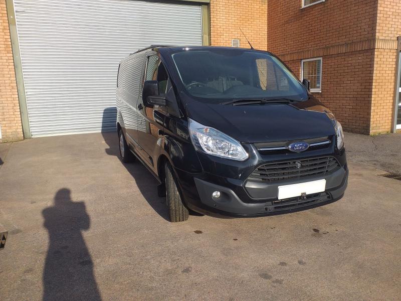 2015 Ford Transit Custom 270 Limited Lr P/v 2198cc Turbo Diesel Manual 6 Speed 6 Panel Van