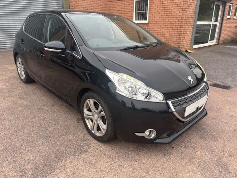 2012 Peugeot 208ure 1397cc Petrol Manual 5 Speed 5 Hatchback