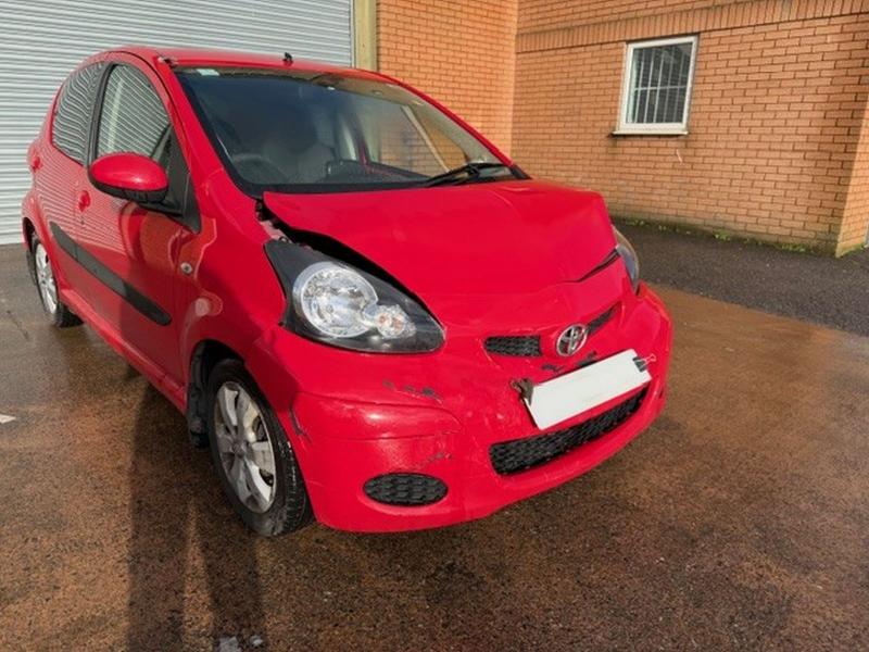 2011 Toyota Aygo Vvt-i Go Mm 998cc Petrol Semi Auto 5 Speed 5 Hatchback