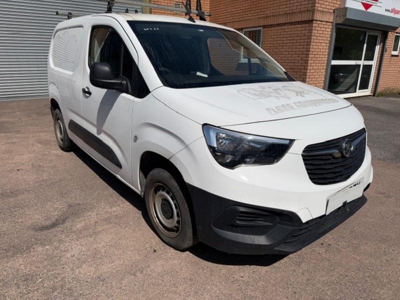 2022 Vauxhall Combo L1h1 2000 Dynamic 1499cc Turbo Diesel Manual 5 Speed 5 Panel Van