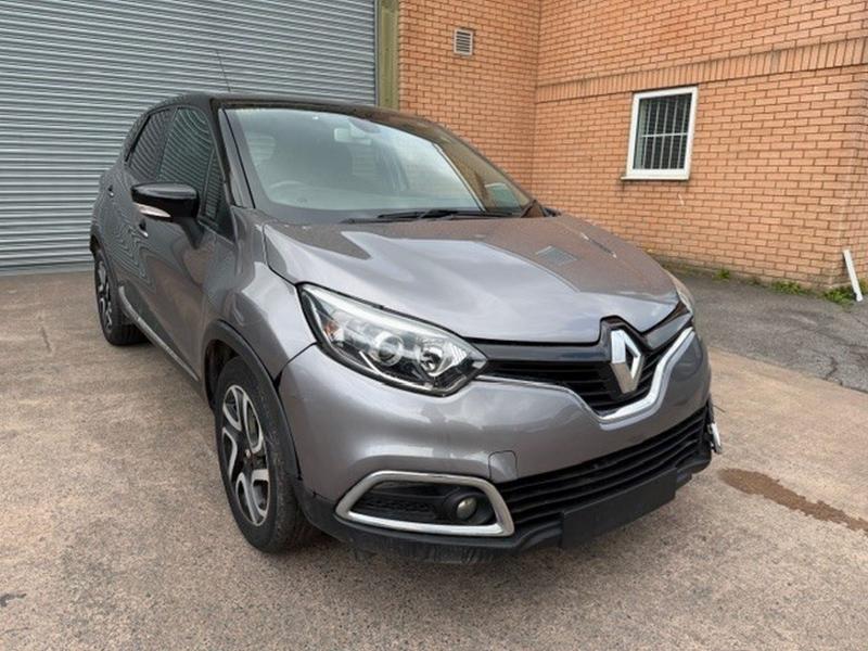 2016 Renault Captur Dynamique S Nav Tce 898cc Turbo Petrol Manual 5 Speed 5 Hatchback