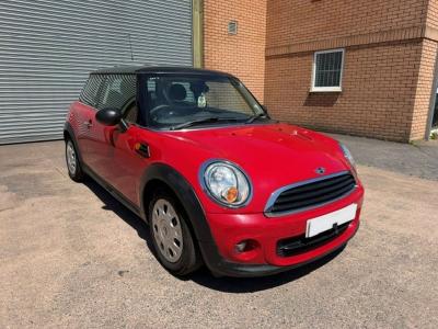 Image of 2013 Mini Hatch First 1598cc Petrol Manual 6 Speed 6 Hatchback