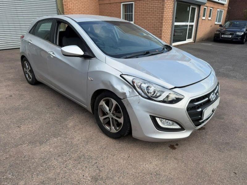 2016 Hyundai I30 Se Blue Drive 1368cc Petrol Manual 6 Speed 6 Hatchback